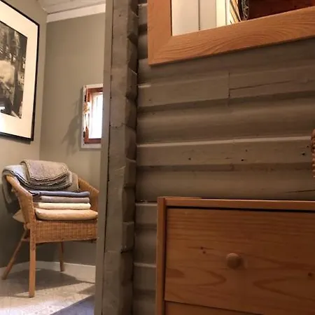 Wooden House In The Nature Chalé *