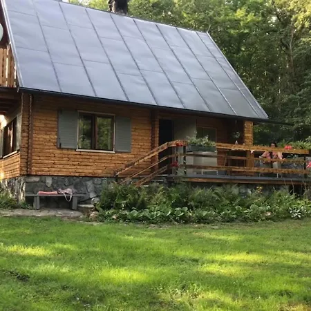 Dağ evi Wooden House In The Nature